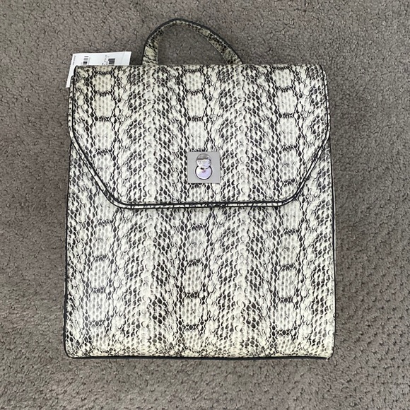 Backpack main image 2